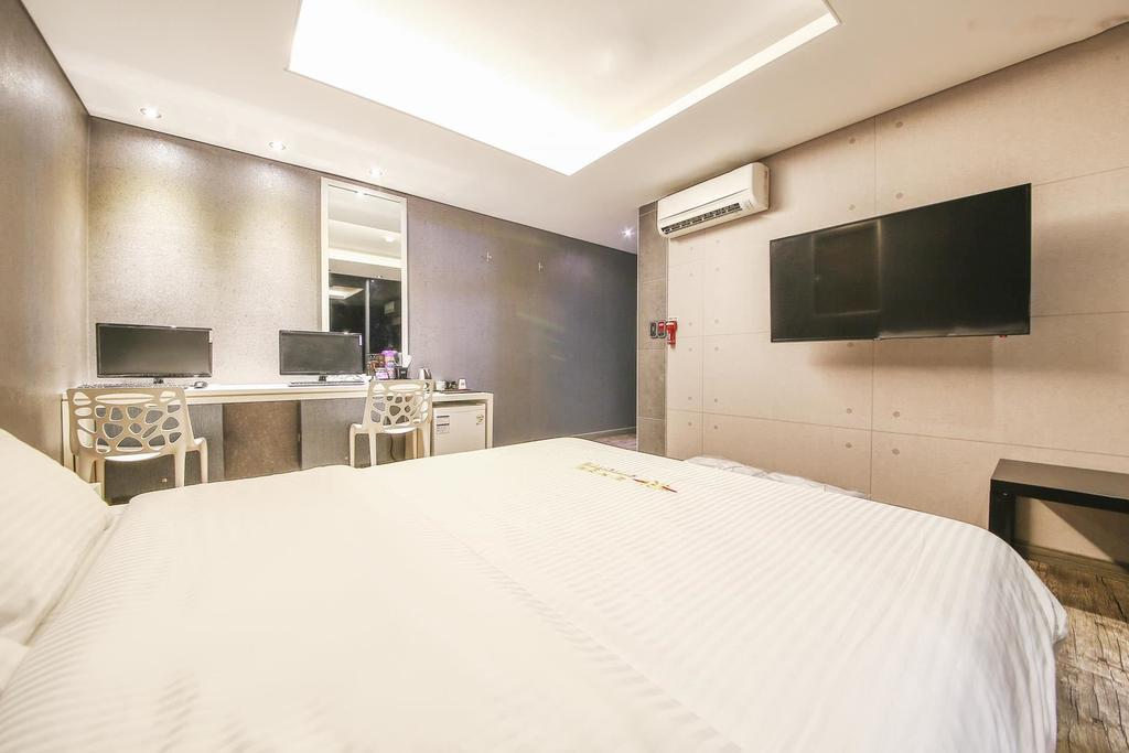 Richi Hotel Сувон Экстерьер фото