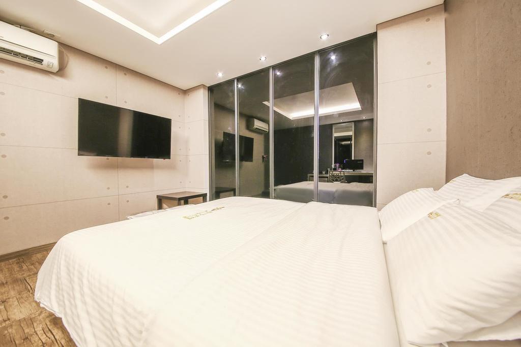 Richi Hotel Сувон Экстерьер фото