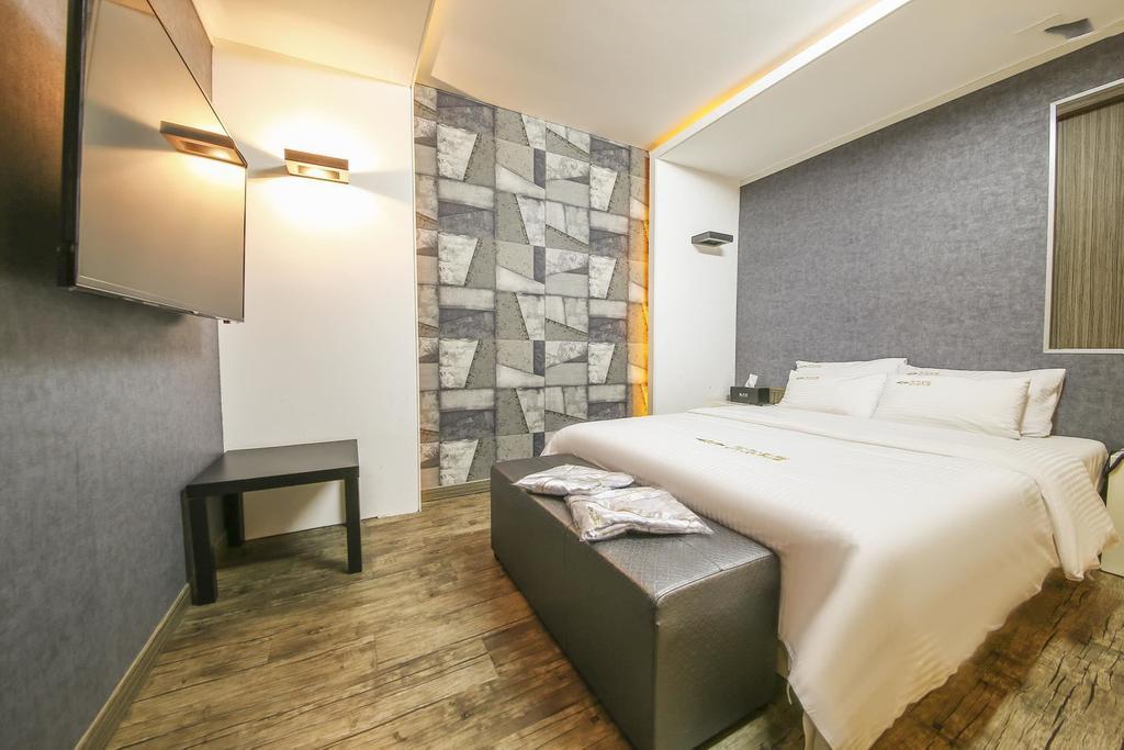 Richi Hotel Сувон Экстерьер фото
