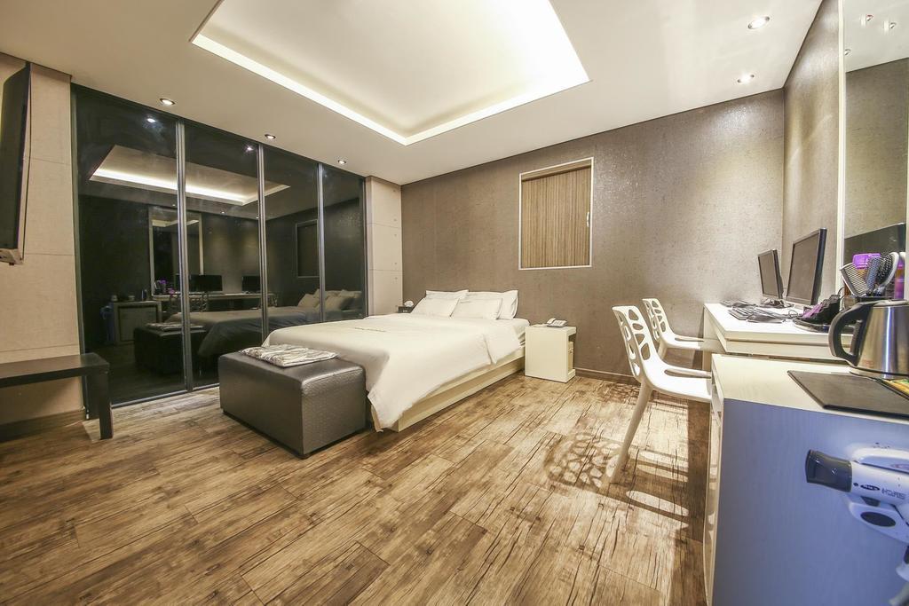 Richi Hotel Сувон Экстерьер фото