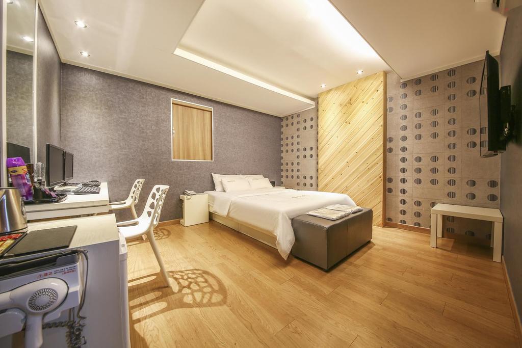 Richi Hotel Сувон Экстерьер фото