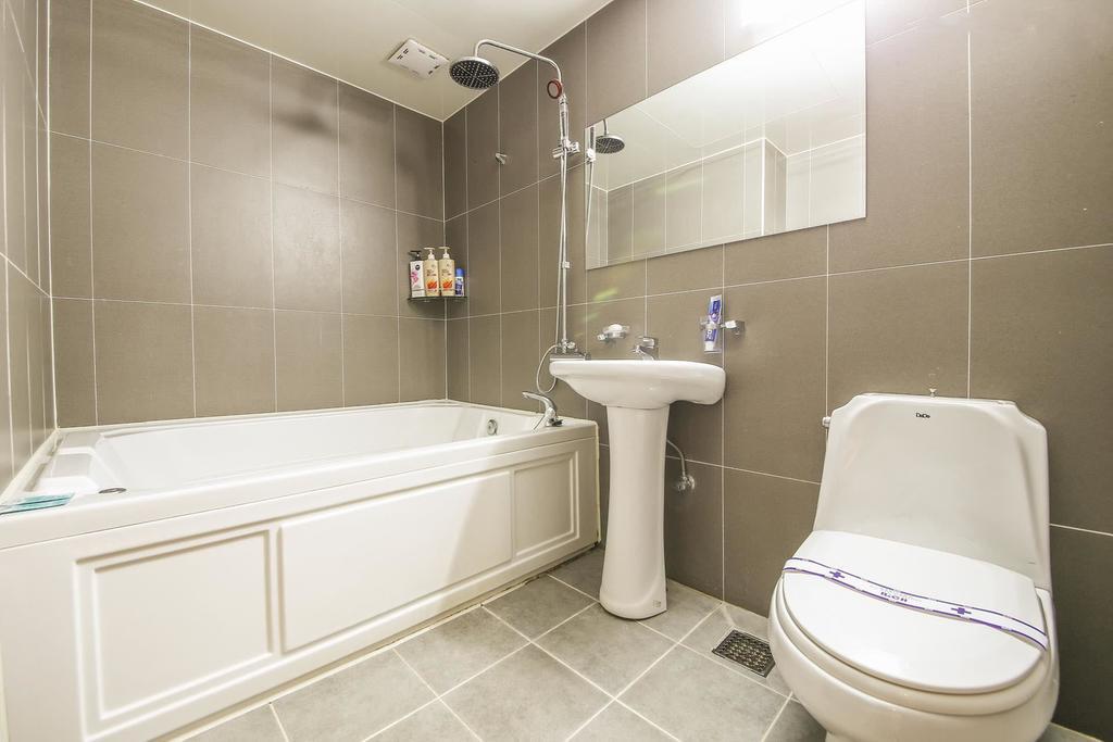Richi Hotel Сувон Экстерьер фото
